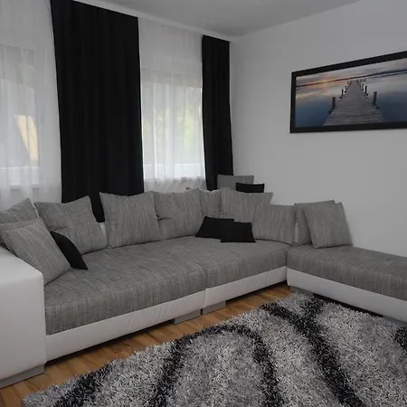 招待所 Haus Dilara 4*