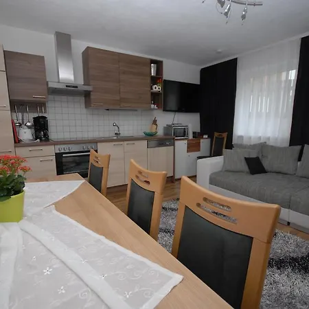 بيت ضيافة Haus Dilara 4*