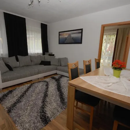 Haus Dilara 招待所 4*